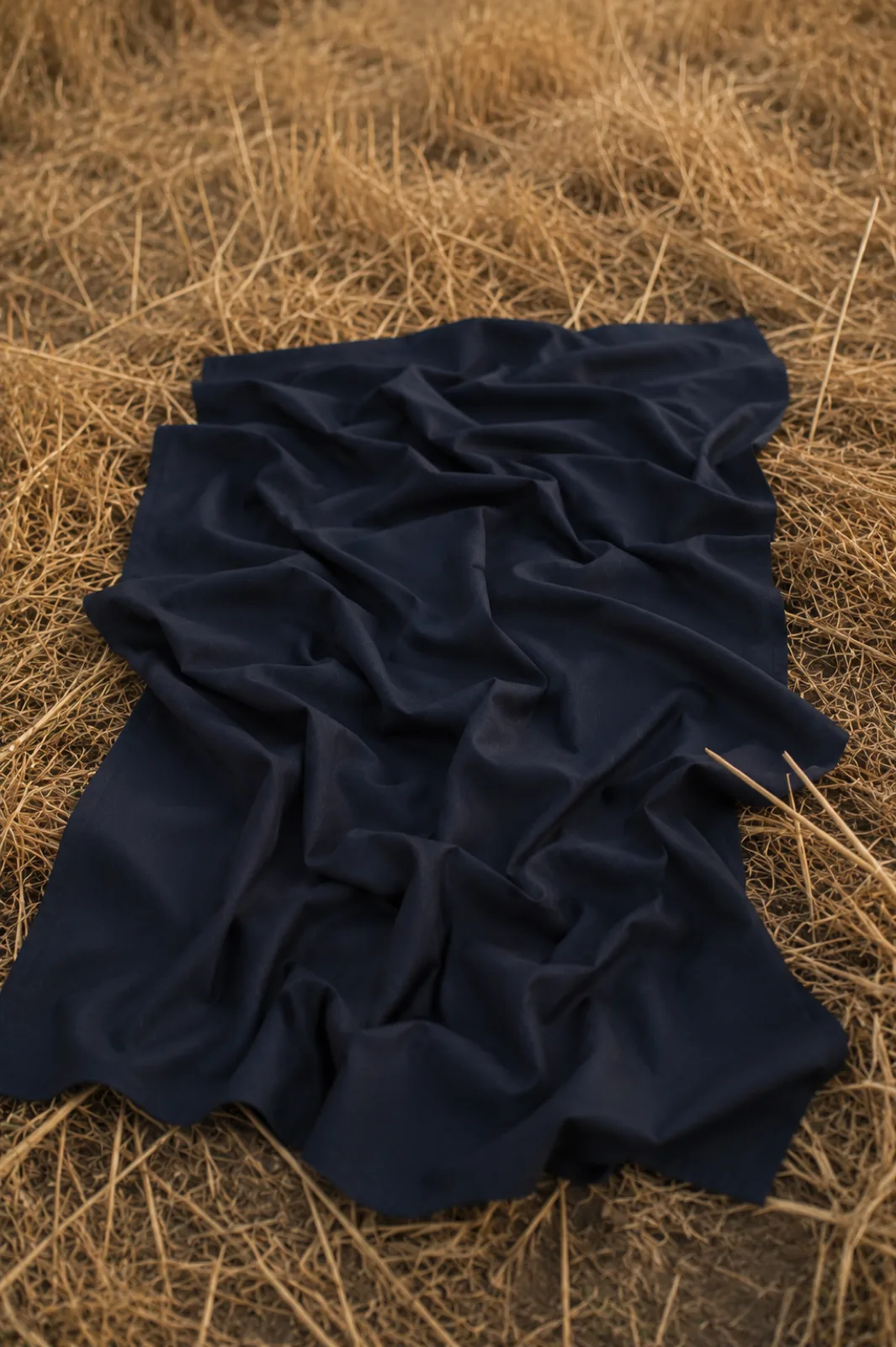 Grace — Jet Black — view 4